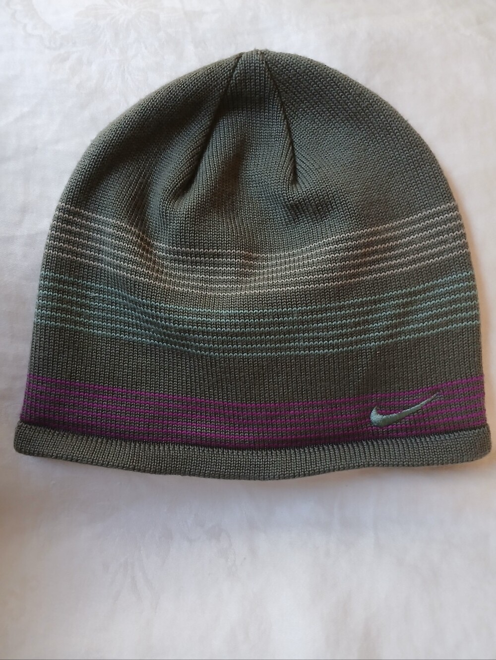 Nike Golf Adult Unisex Gray Purple Striped Beanie 50% Wool OSFM